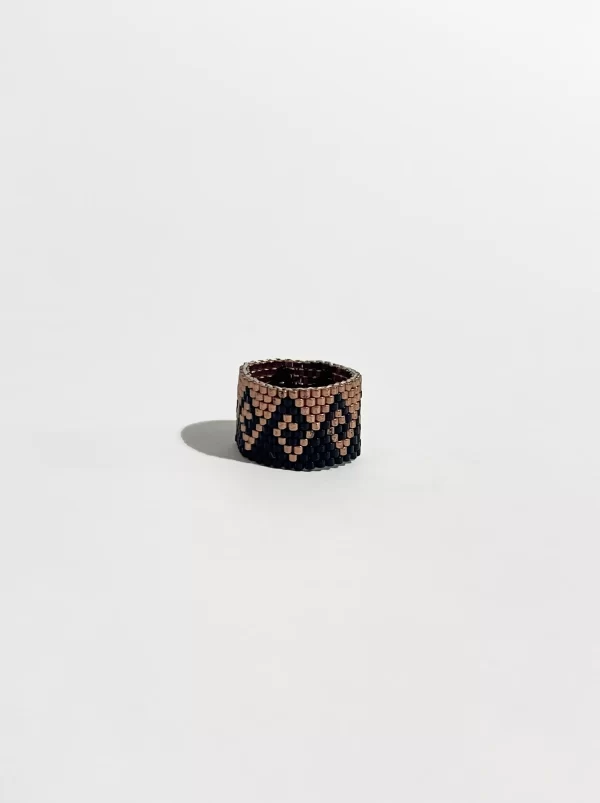 Anillo negro con Dorado