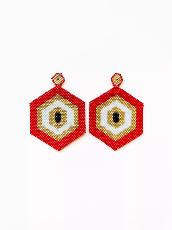 Arete hexagono rojo